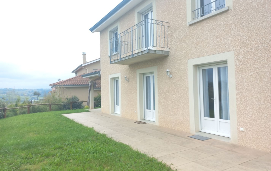 Actu'elles TRANSAC : House | MEYS (69610) | 139 m2 | 1 100 € 