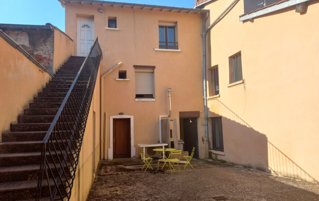 Actu'elles TRANSAC : Immeuble | LA TOUR-DE-SALVAGNY (69890) | 162 m2 | 621 000 € 