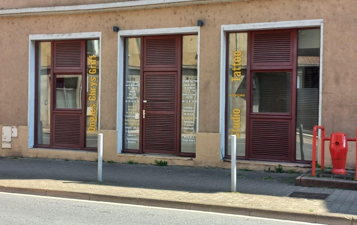 Local commercial   L'ARBRESLE  100 m2 199 000 € 